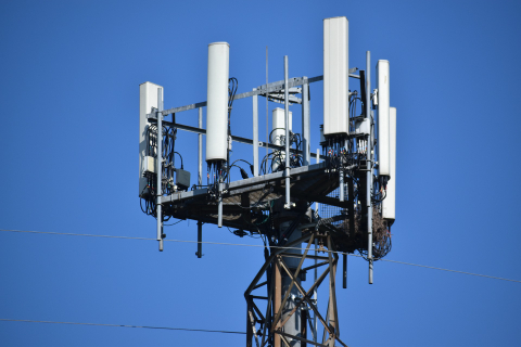 Testování 5G sítí v laboratořích Ústavu telekomunikací